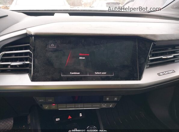 WA1J2BFZ1NP054982 2022 AUDI Q4 Black 