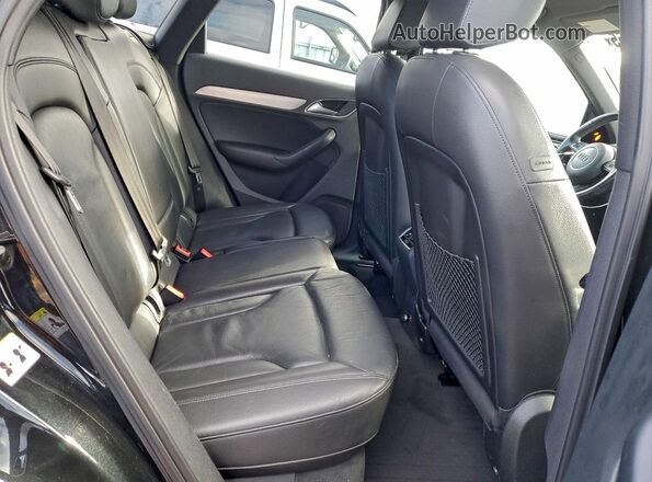 WA1JCCFS9JR025797 2018 AUDI Q3 Black უკანა სალონის ხედი