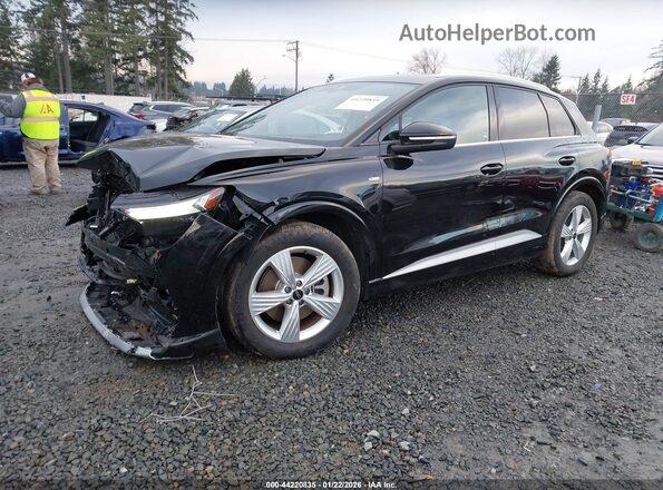 WA1KUBFZ6RP035901 2024 AUDI Q4 Black Przód lewy