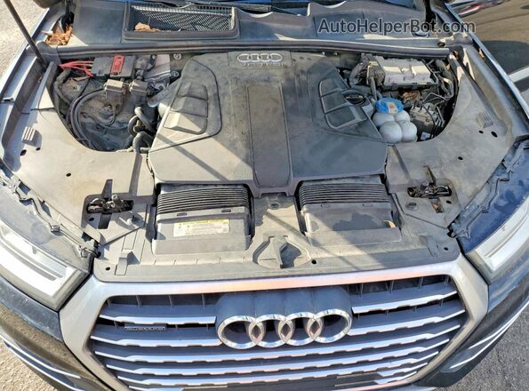 WA1LAAF73HD021802 2017 AUDI Q7 Black Engine compartment view