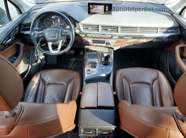 WA1LAAF73HD021802 2017 AUDI Q7 Black Dashboard view