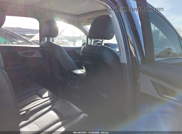 WA1LAAF73HD033688 2017 AUDI Q7 Black VIN კოდის სტიკერის ხედი