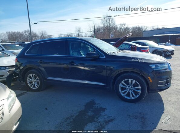 WA1LAAF73HD033688 2017 AUDI Q7 Black უკანა სალონის ხედი