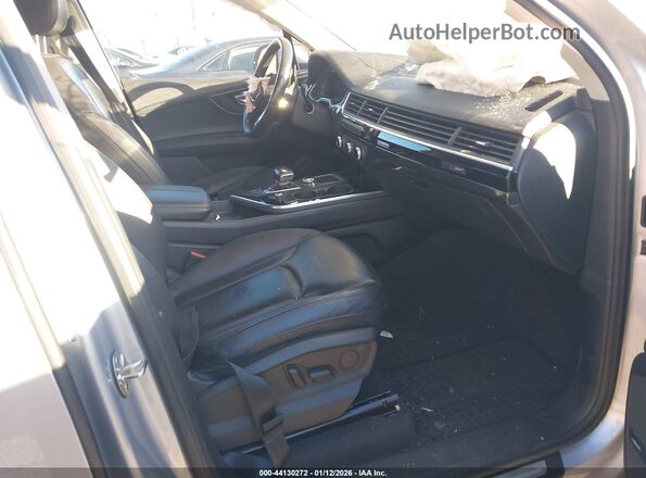 WA1LAAF74KD020097 2019 AUDI Q7 Gray Widok wnętrza z przodu
