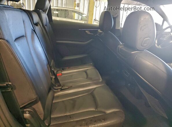 WA1LAAF76JD045498 2018 AUDI Q7 Black Սալոնի հետևի տեսք