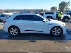 2019 Audi E-tron Premium Plus Белый vin: WA1LAAGE2KB023217