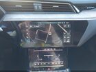 2019 Audi E-tron Premium Plus Белый vin: WA1LAAGE2KB023217