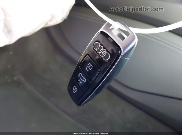 WA1LABGE0MB010040 2021 AUDI E-TRON Gray Dashboard view