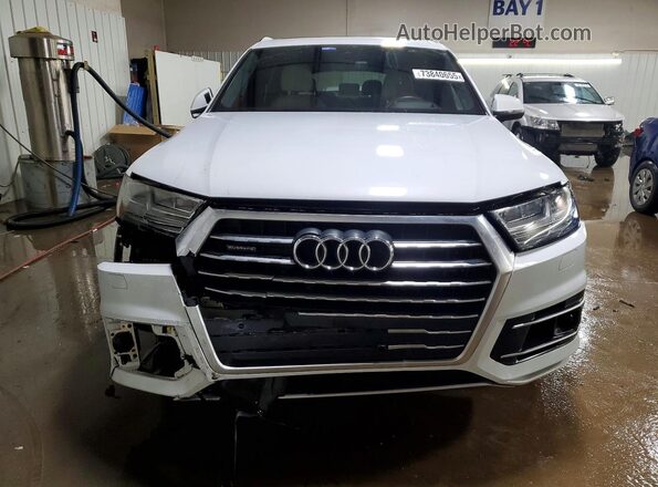 WA1VAAF79JD025013 2018 AUDI Q7 White Вид спереду