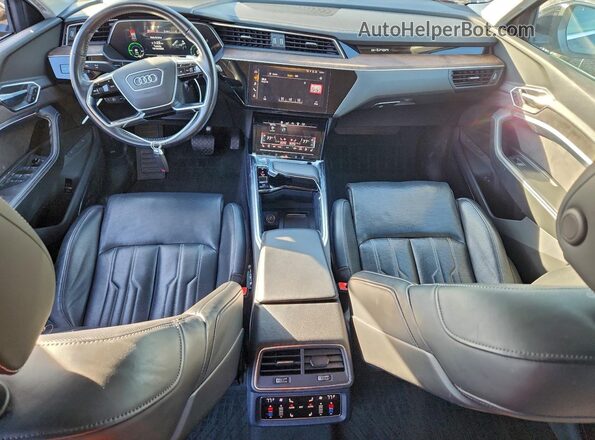 WA1VABGE2KB011440 2019 AUDI E-TRON Черный Вид панели приборов