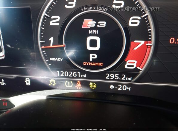 WAUB1GFF2H1079507 2017 AUDI S3 Red Widok wnętrza 360 stopni