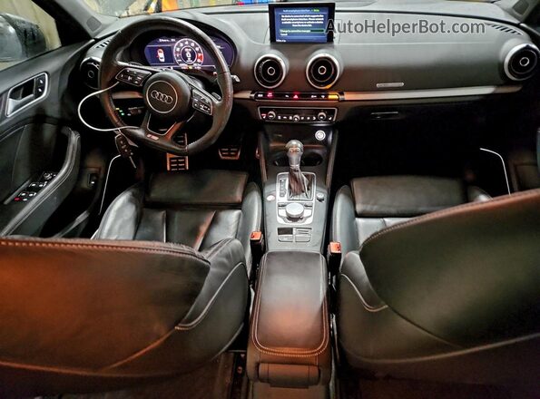 WAUB1GFFXH1011505 2017 AUDI S3 Black Вид панелі приладів
