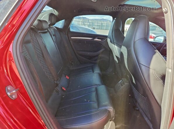 WAUB1GFFXJ1026950 2018 AUDI S3 Красный Вид задних сидений
