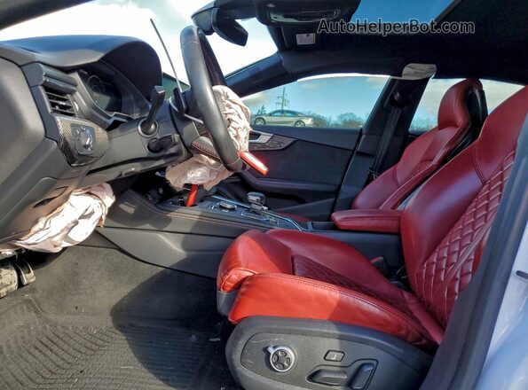 WAUB4CF55KA073456 2019 AUDI S5 White Вид салону спереду