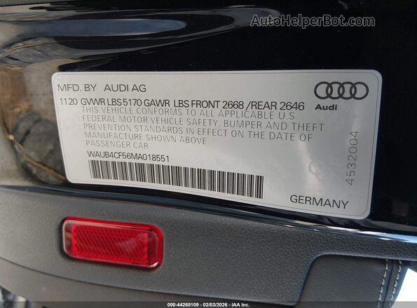 WAUB4CF56MA018551 2021 AUDI S5 Black Widok komory silnika