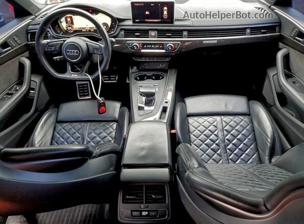 WAUC4CF58JA068142 2018 AUDI S5 Серый Вид панели приборов