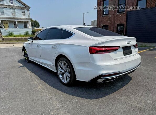 WAUCBCF5XMA061395 2021 AUDI OTHER Белый Задняя правая четверть