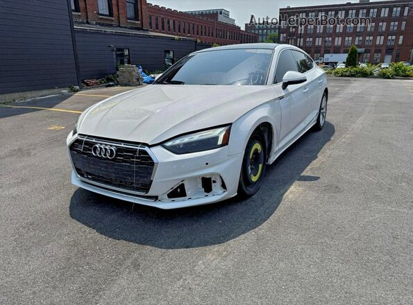 WAUCBCF5XMA061395 2021 AUDI OTHER Белый Задняя левая четверть