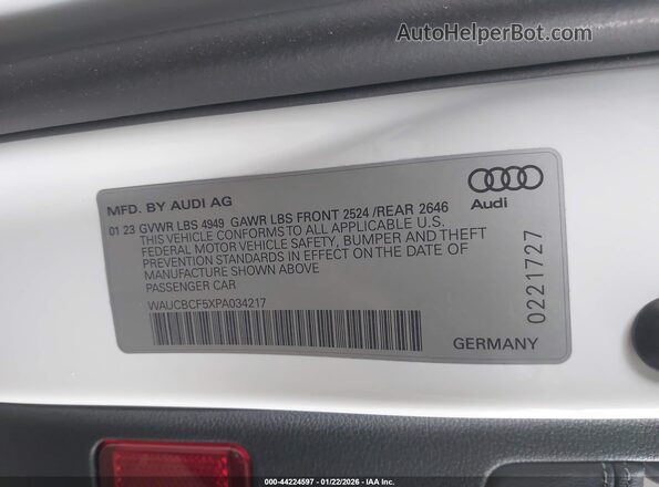WAUCBCF5XPA034217 2023 AUDI OTHER White Widok komory silnika