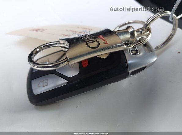 WAUDNAF43LN011212 2020 AUDI OTHER Белый Вид панели приборов