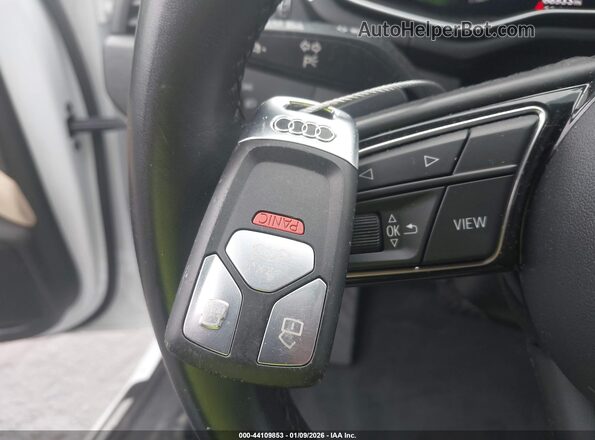 WAUEAAF45NN014129 2022 AUDI OTHER White Dashboard view