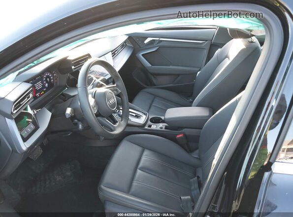 WAUGUDGY6SA058422 2025 AUDI OTHER Черный Вид салона спереди