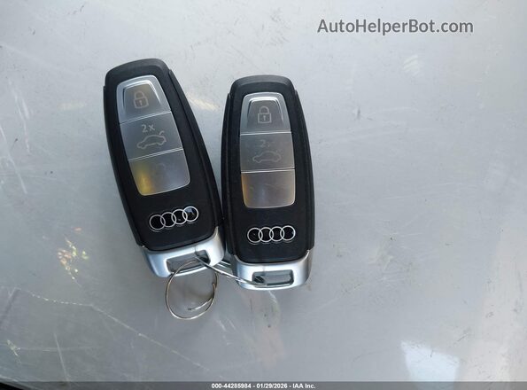 WAUGUDGY6SA058422 2025 AUDI OTHER Черный Вид панели приборов