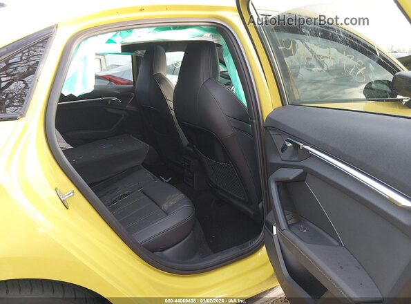 WAUH3DGY3RA015058 2024 AUDI S3 Желтый Вид наклейки с VIN-кодом