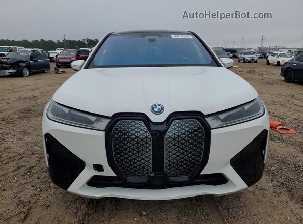 WB523CF01RCP94121 2024 BMW IX White Դիմացի տեսք