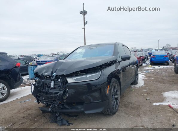 WB523CF04RCN76514 2024 BMW IX Black Widok z przodu
