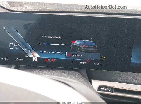 WB523CF04RCN76514 2024 BMW IX Black Widok tylnych siedzeń
