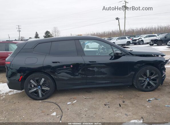 WB523CF04RCN76514 2024 BMW IX Black Widok wnętrza z tyłu