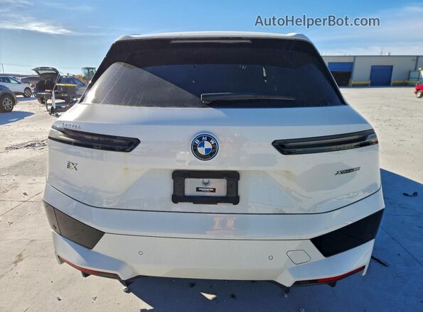 WB523CF0XPCM04324 2023 BMW IX White Вид ззаду