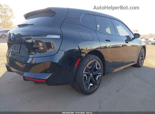 WB533CF03SCS28505 2025 BMW IX Black Trasero derecho