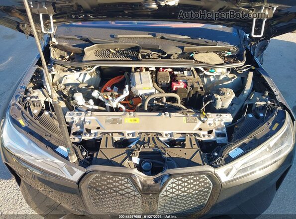 WB533CF03SCS28505 2025 BMW IX Black Vista trasera