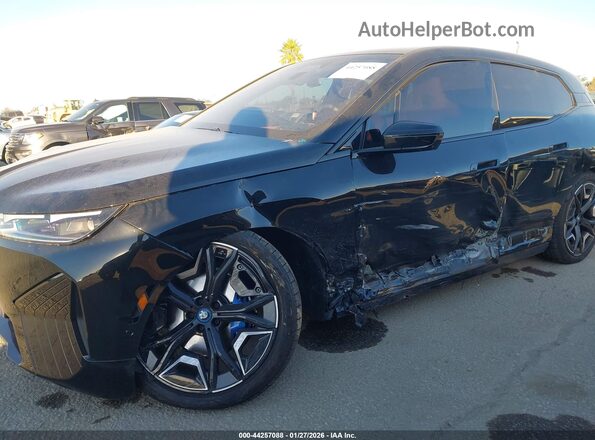 WB533CF03SCS28505 2025 BMW IX Black 
