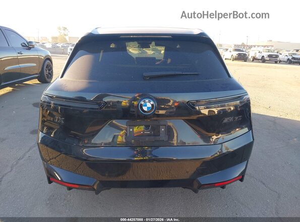 WB533CF03SCS28505 2025 BMW IX Black 