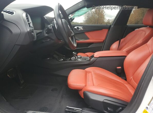 WBA13AL04M7H01022 2021 BMW M2 Белый Вид салона спереди