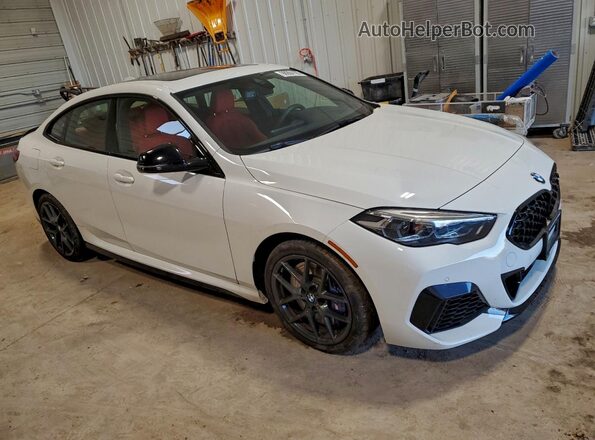 WBA13AL09N7K58252 2022 BMW M2 Белый Передняя правая четверть