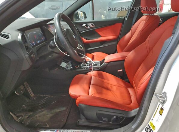 WBA13AL09N7K58252 2022 BMW M2 Белый Вид салона спереди