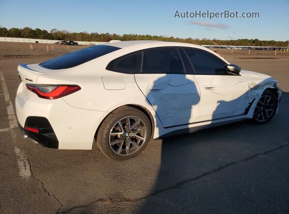 WBA13AW0XNFM70501 2022 BMW M4 White Rear right