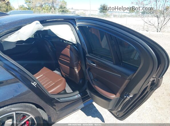 WBA13BK07PCL92419 2023 BMW M5 Black Widok naklejki z numerem VIN