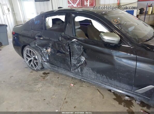 WBA13BK09NCH97228 2022 BMW M5 Черный Вид спереди