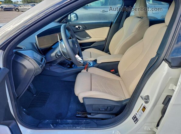 WBA23GG02S7T64250 2025 BMW OTHER White Widok wnętrza z przodu