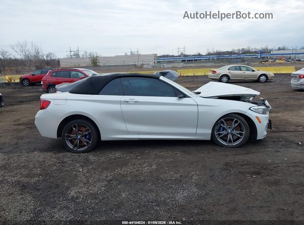 WBA2L1C36HV666710 2017 BMW M2 Белый Вид щитка приборов