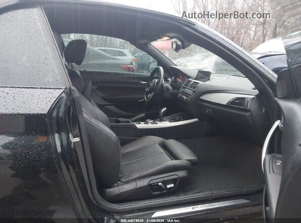 WBA2L1C59HV666167 2017 BMW M2 Black Widok wnętrza z przodu