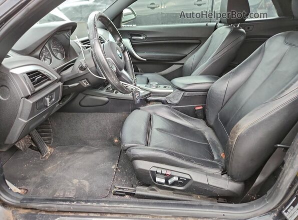 WBA2L3C31HV667825 2017 BMW M2 Черный Вид салона спереди