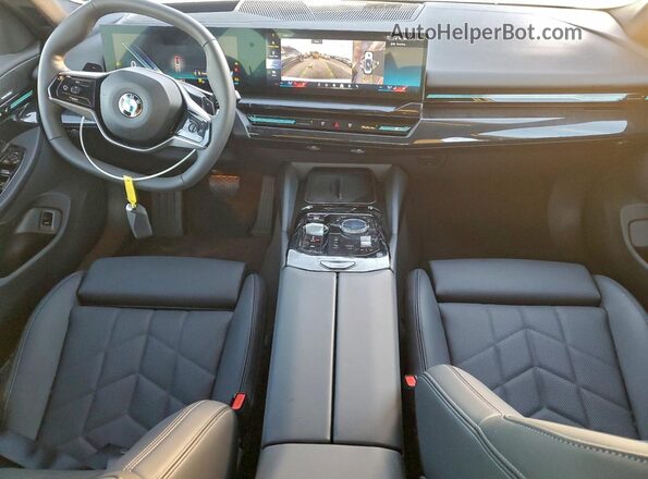 WBA43FJ08TCV72833 2026 BMW OTHER Белый Вид панели приборов