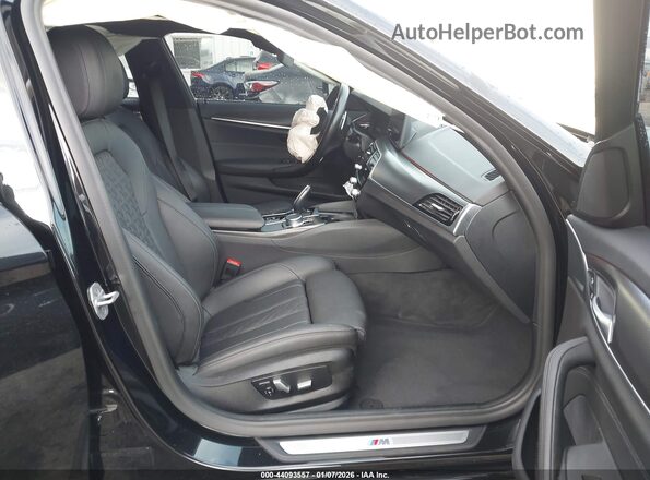 WBA53BH0XMWX03277 2021 BMW OTHER Черный Вид салона спереди