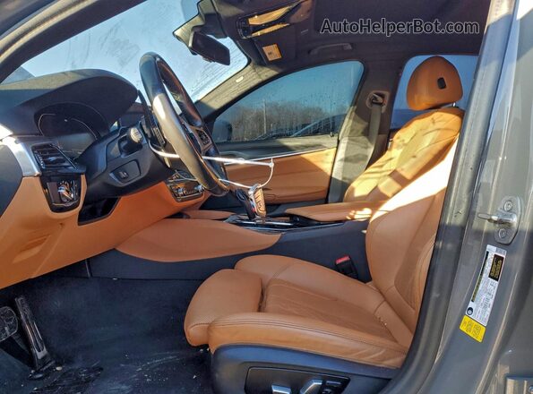 WBA53BJ06MWX25416 2021 BMW OTHER Gray Widok wnętrza z przodu